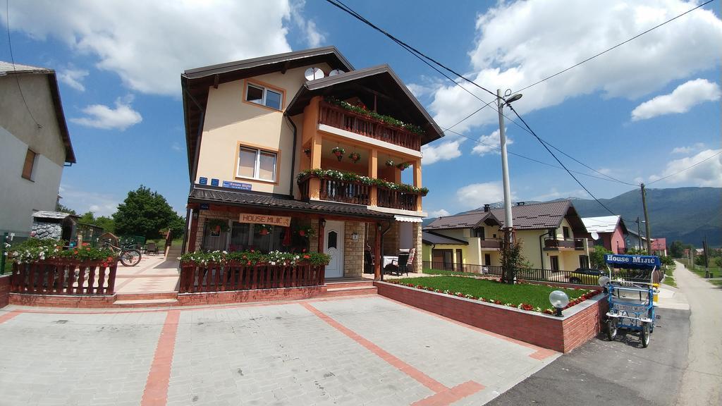 Guest House Mijic Кореница Экстерьер фото